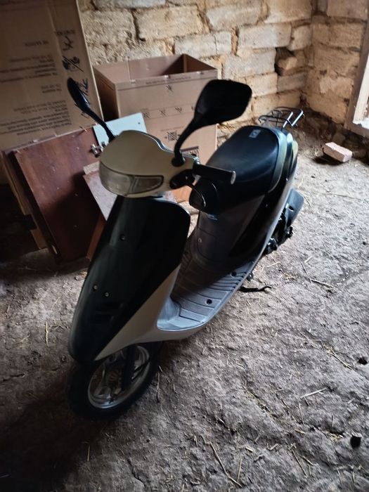 Продам скутер  Хонда Дио