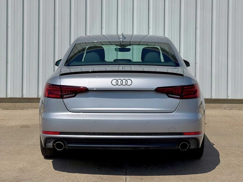 Audi A4 quattro      2018