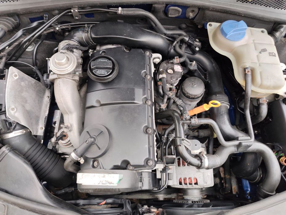 Volkswagen Passat 1.9 tdi 130 cv ASZ para peças ts Material disponível