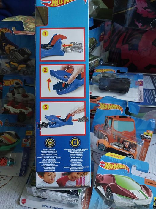 Zestaw samochodów howheels