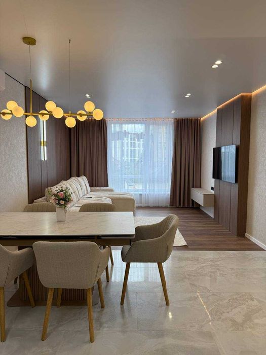 Продаж 2кім+кухня студія В ЖК: Manhattan 75м2
