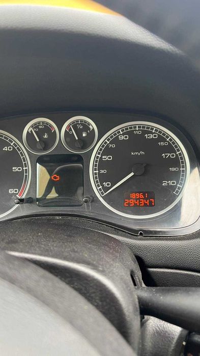 Peugeot 307 SW – Salvado (Dano Lateral)