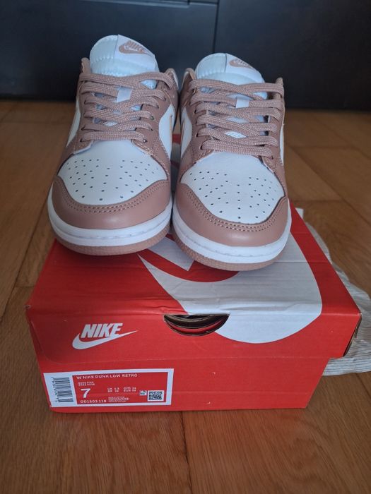 Ténis Nike Dunk novos