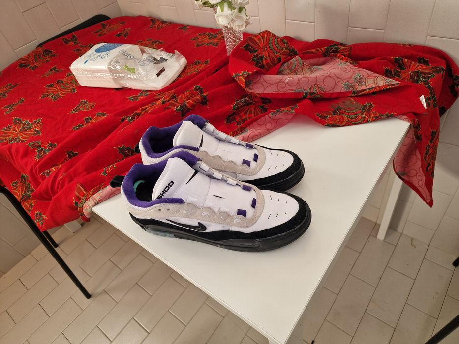Sapatilha da NIKE nova e original nunca foi usada