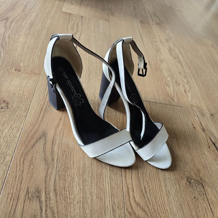 Buty sandałki sandały obcas słupek top Secret 40