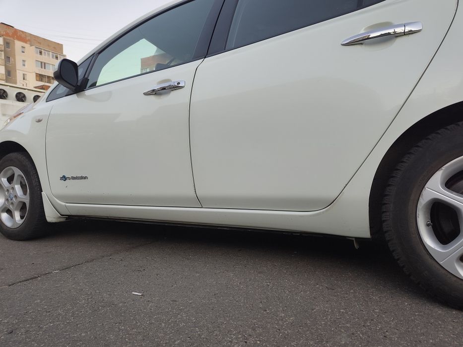 Nissan leaf в хорошем состоянии