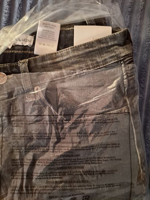 FashionNova Skinny Jeans