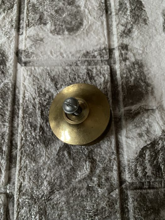 Вінтажна меблева ручка-кнопка, латунь