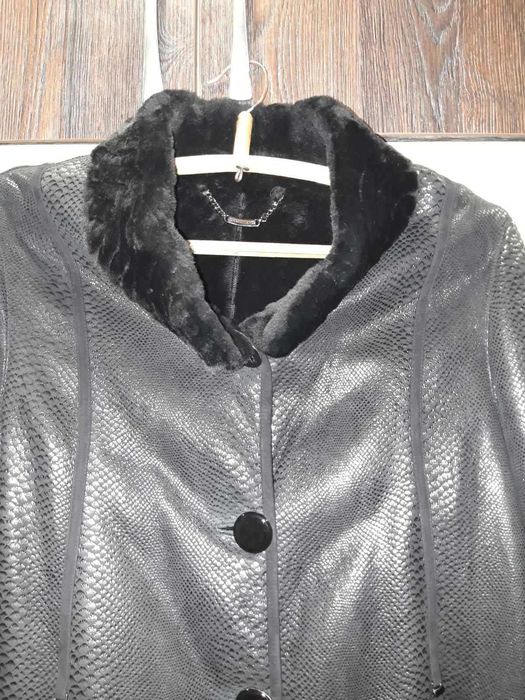 ТЕРМІНОВО!!! Продам дублянку натуральну 48-50 розміру