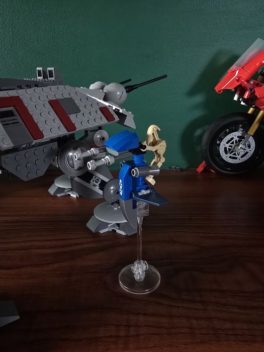 Lego Star Wars 7675 AT-TE Walker