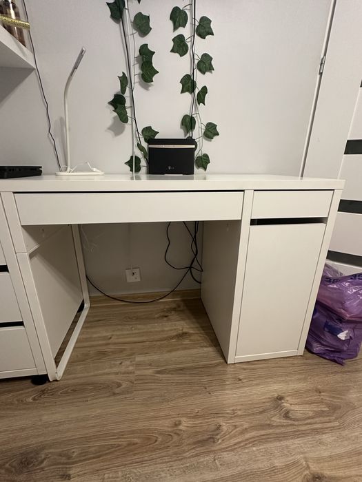 Biurko ikea oraz szafka do biurka