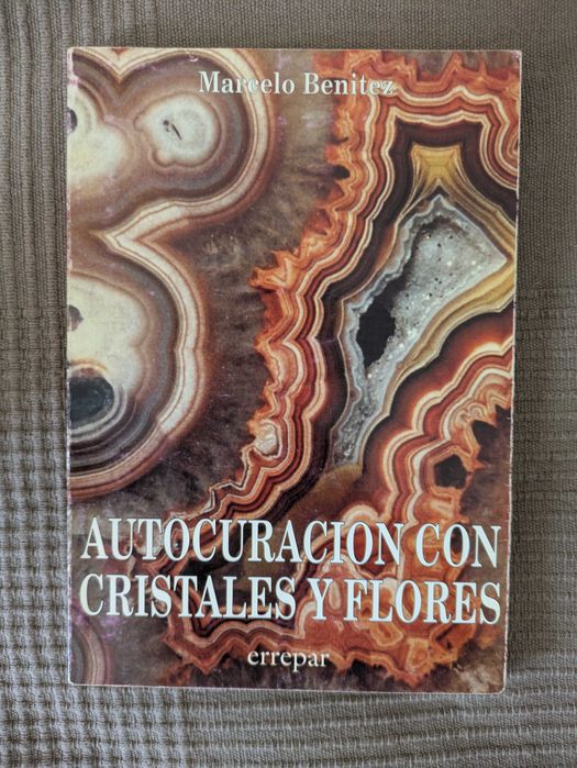Livro: Marcelo Benítez – Autocuración con cristales y flores