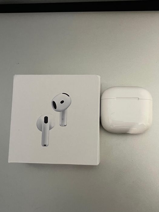 Air Pods 4 com cancelamento de ruido