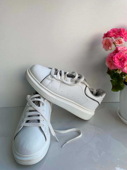 Sneakersy Półtrampki trampki Buty sportowe białe tenisówki 39