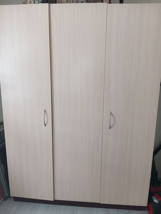 Продам шафу та тумбу під телевізор