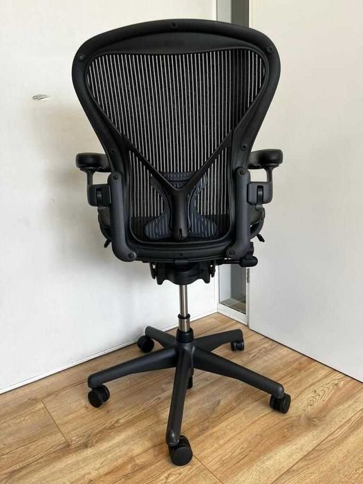Opção completa Herman Miller Aeron, incluindo ajuste de postura