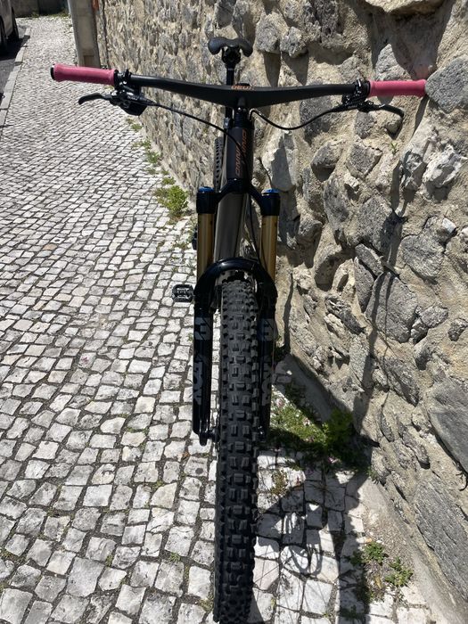 Bicicleta Convencional Enduro UNNO Burn Factory S1 (1,65 / 1,75m)