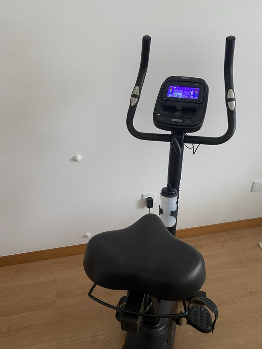 Bicicleta Estática Zipro Flame WM (como nova)