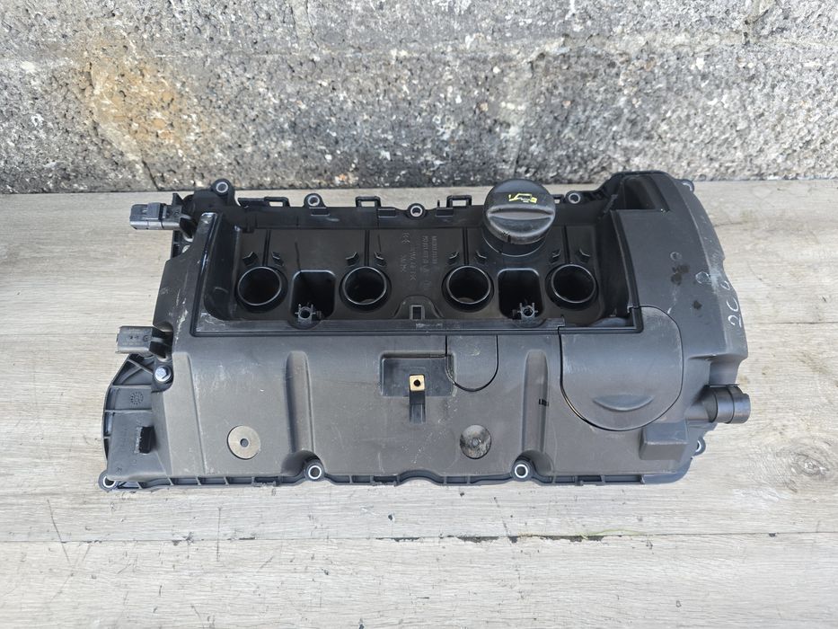 Кришка клапанів mini cooper Peugeot 207 308 1.4 1.6 VTI. EP6