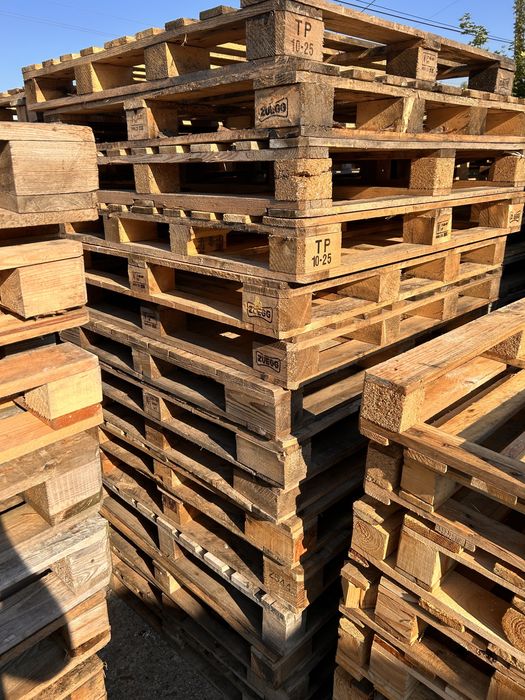 Palety przemysłowe mocne 110x110/150x80