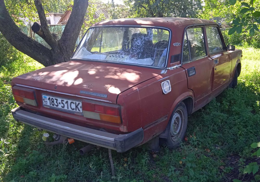 ВАЗ 21074 1987 р.в. червоний фаркоп газ пропан бензин на ходу димить