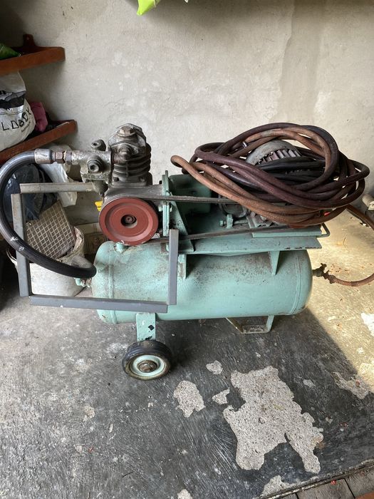 Sprezarka powietrza używana 1420 obr/ min 400 V