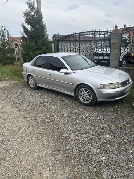 Прицеп. Стіи. 2000 рік.   Находу. Опель