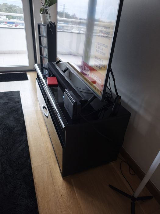 Móvel TV preto brilhante