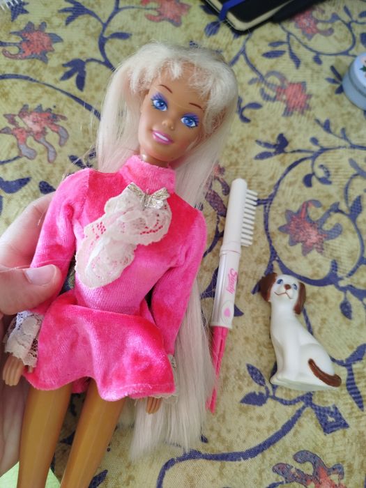 Barbie com vestido rosa