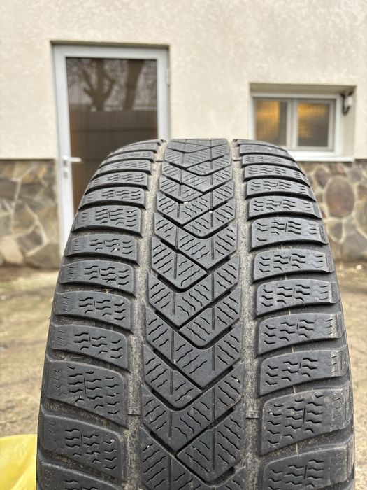 Шини Pirelli 225/40/R18