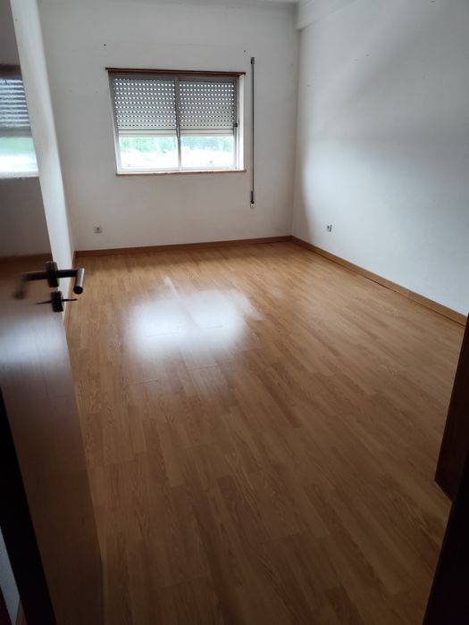 (Reservado)-Apartamento T2- no centro da Marinha Grande