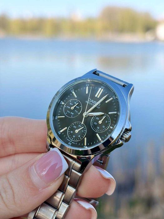 Жіночий годинник CASIO LTP-V300D-1A.