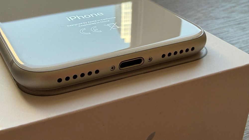 iPhone 8 256GB Silver, ідеальний стан, оригінал