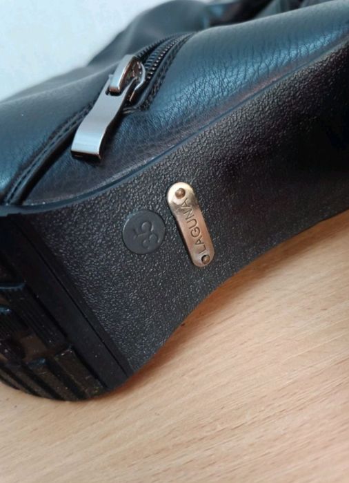 Шкіряні жіночі зимові чоботи на каблуці, високі, натуральна шкіра.