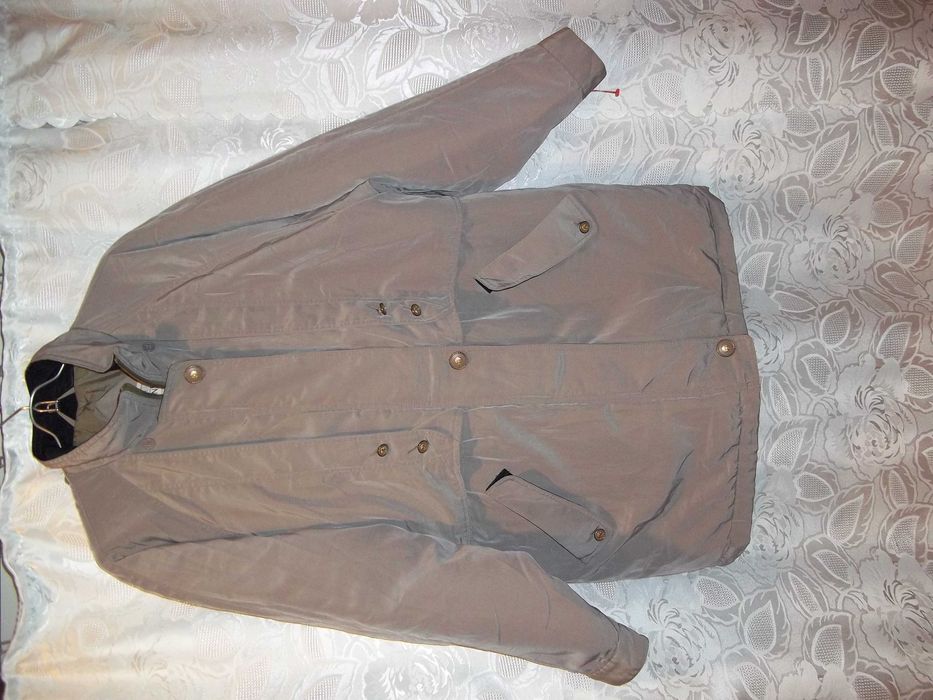 Куртка жіноча. Нова.