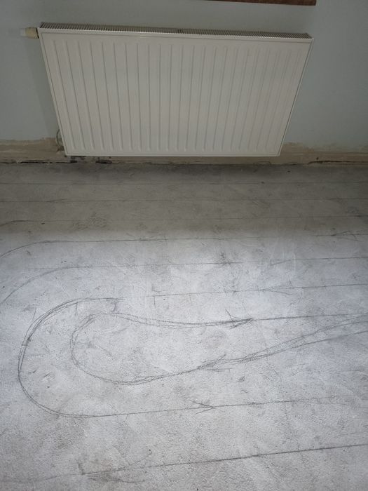 Grzejniki z demontażu z głowicami kpl 4 sztuki