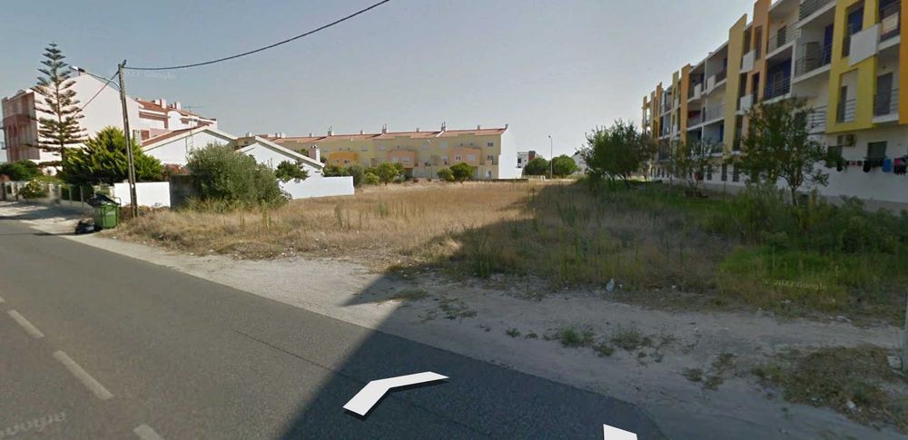 4 pisos Lote para APARTAMENTOS  -  Pinhal Novo