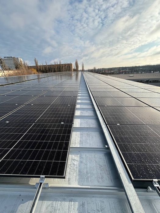 Професійний монтаж сонячних панелей