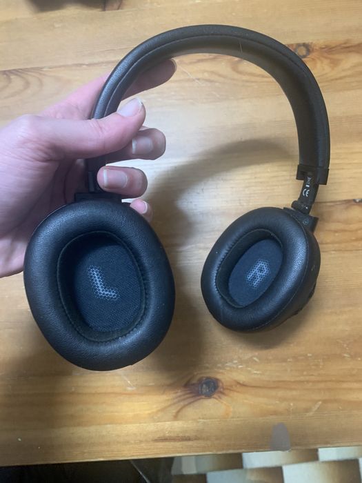 Auscultadores Bluetooth JBL T750