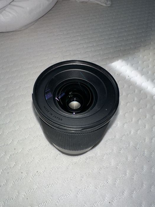 Obiwktyw sigma16mm f1.8 dc dn