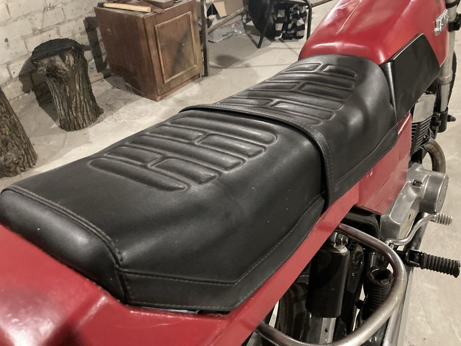 Ява 638 1989 року в гарному стані.