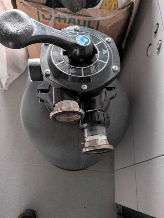Піщаний фільтр для басейну Emaux Top-Mount Sand Filter (в комплекті з теплообмінником та насосом)