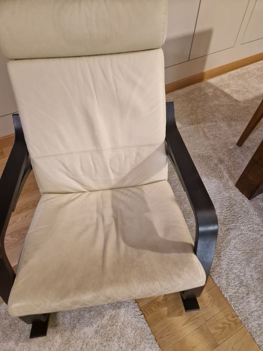 Cadeira de baloiço em pele (Ikea)