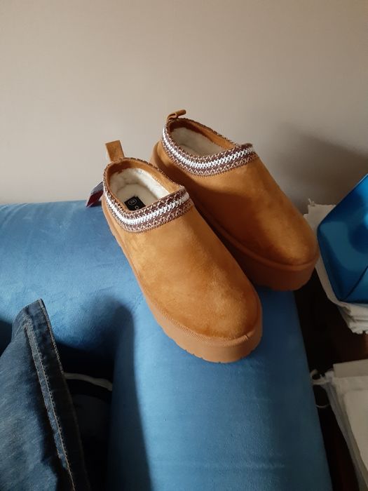 Brązowe 39 krótkie klapki śniegowce bez pięty brązowe tkanina buty tkm