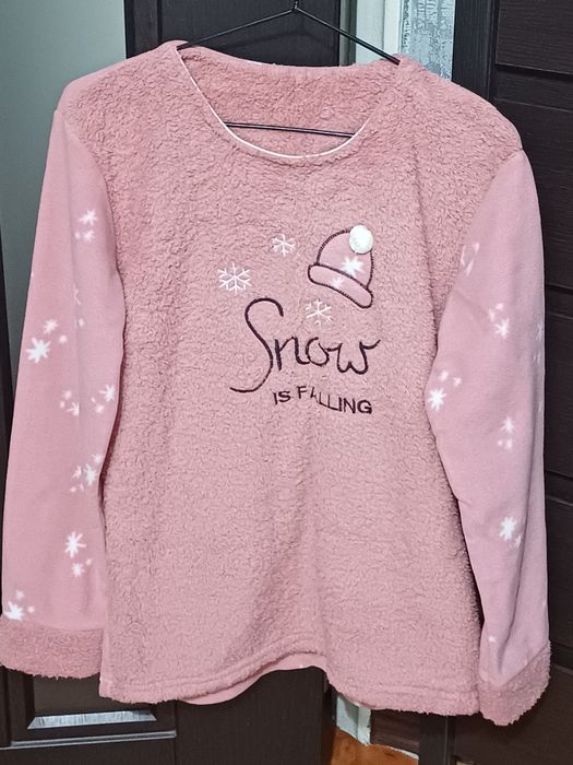 Тёплая пижама для дома,мягкая и уютная.