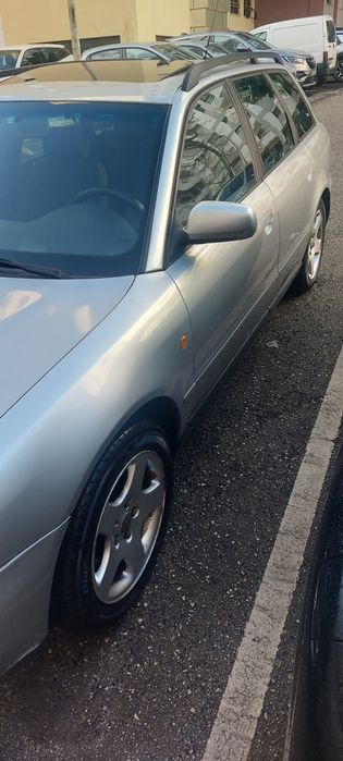 Audi A4 Avant 1.9 TDI • Manutenção em dia • Pneus novos • Sem avarias
