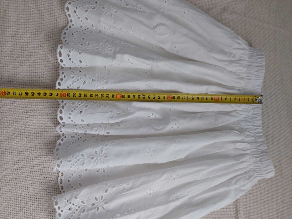 Spódniczka z haftem biała 146cm Reserved