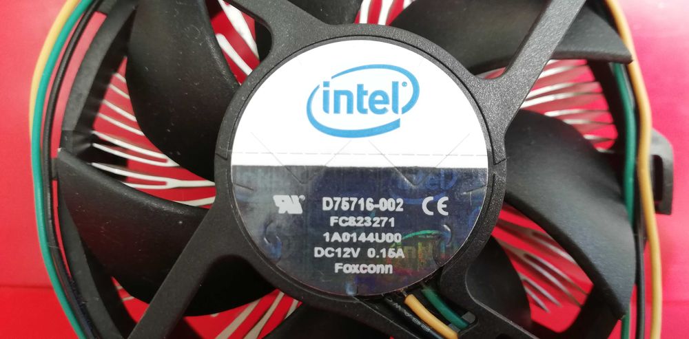 Вентилятор охлаждения Brushless DC12V 0.45A 0,16А 0,13A 80 мм 2-3-4Pin