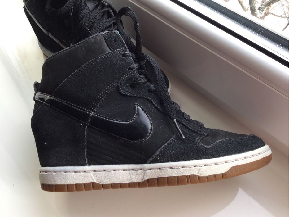 Женские замшевые кроссовки 37.5. Оригинал!