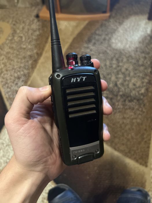 Продам рацию HYT TC-620 UHF